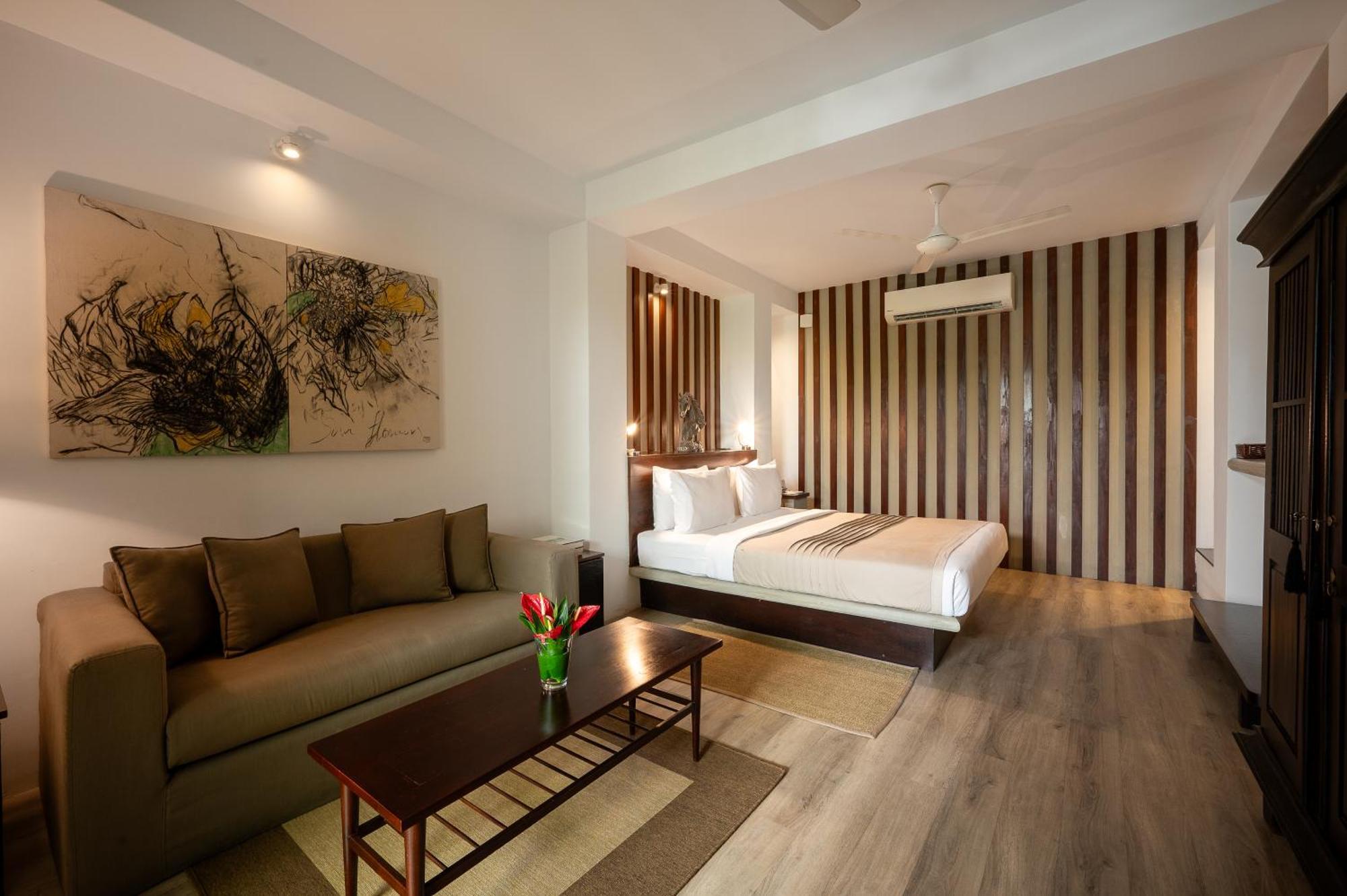 Nyne Hotels Lake Lodge, Colombo Exterior photo